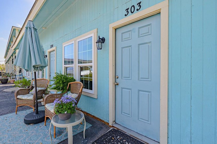 NEW PRICE on this stunning, fully renovated 1-bedroom, 2-bath - Beach Condo for sale in Rockport, Texas on Beachhouse.com