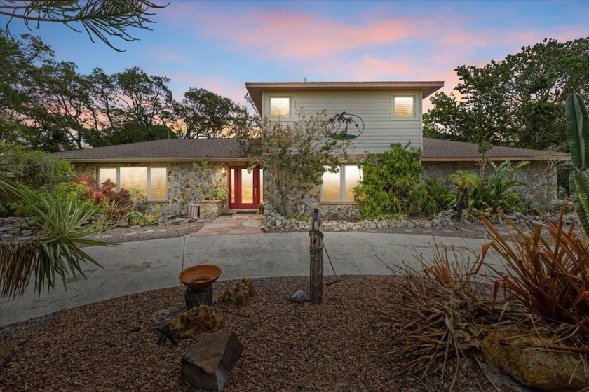 Investor's Dream in Prime Sarasota Location - Just One Block - Beach Home for sale in Sarasota, Florida on Beachhouse.com