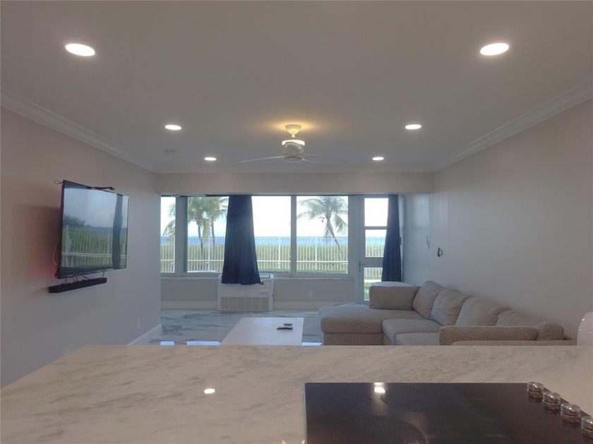 Direct Ocean Front view! 1BR, 1BA, first floor unit with 26 feet - Beach Condo for sale in Pompano Beach, Florida on Beachhouse.com