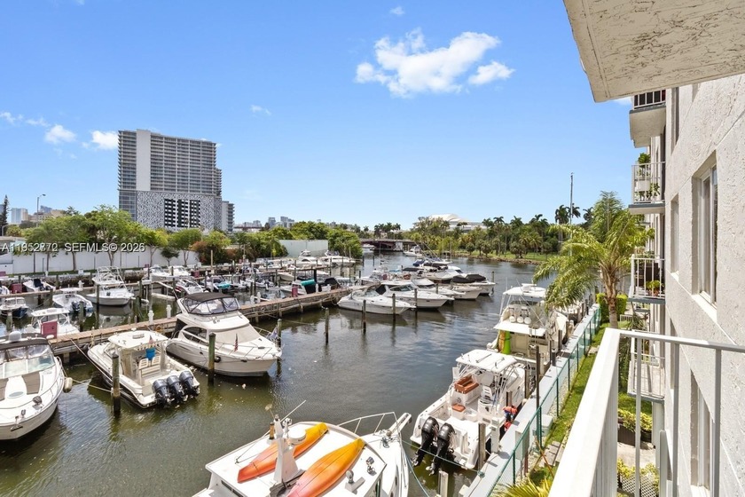 Don't miss this fully remodeled 2-bed, 2-bath condo with - Beach Condo for sale in Miami, Florida on Beachhouse.com