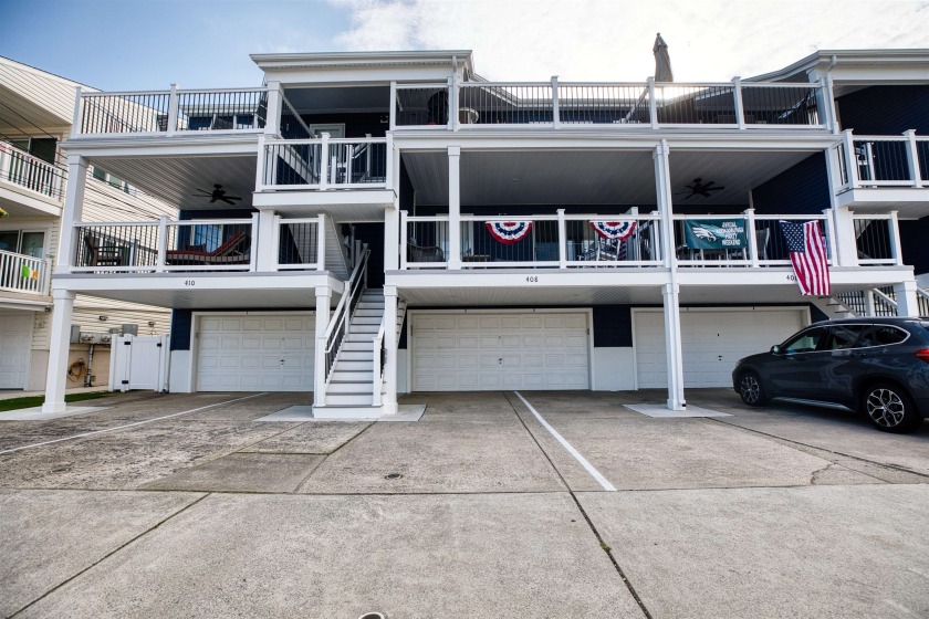 Beach Block 3 Bedroom 2 Bath Bi-Level Condo. Steps away from the - Beach Condo for sale in North Wildwood, New Jersey on Beachhouse.com