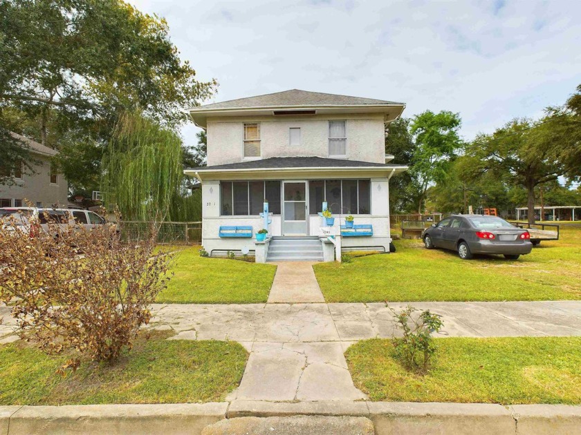 Welcome to 2241 4th St, Port Arthur! This beautifully - Beach Home for sale in Port Arthur, Texas on Beachhouse.com