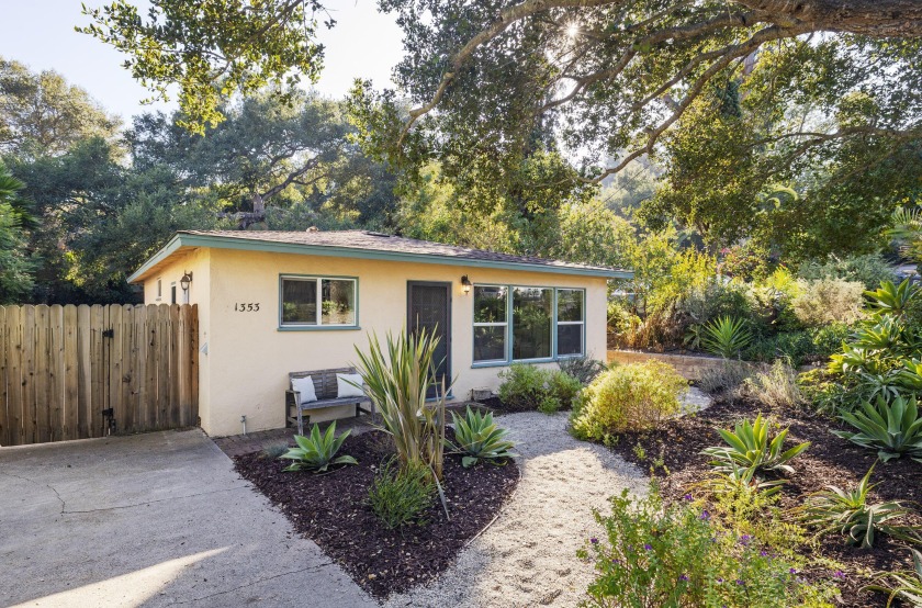 Welcome to 1353 Skyline Way, a thoughtfully updated 2-bedroom - Beach Home for sale in Santa Barbara, California on Beachhouse.com