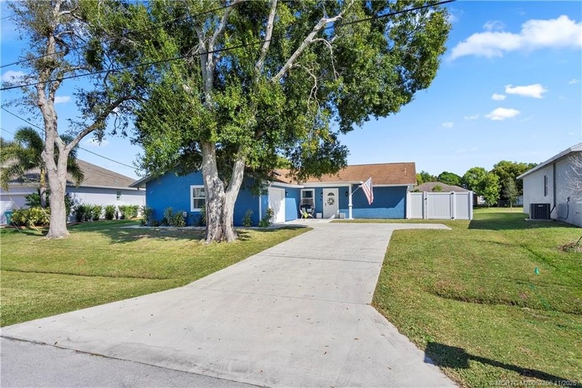Welcome to this beautiful, open-concept home in sought-after - Beach Home for sale in Port Saint Lucie, Florida on Beachhouse.com