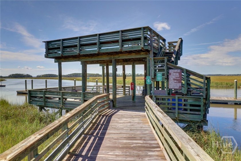 This is a first floor 2 bedroom 2 bath condo with a garage in - Beach Condo for sale in Savannah, Georgia on Beachhouse.com