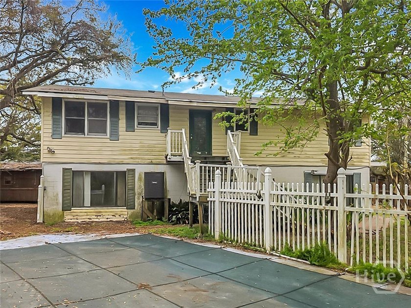 Welcome to a rare Tybee opportunity with deep water access, a - Beach Home for sale in Tybee Island, Georgia on Beachhouse.com