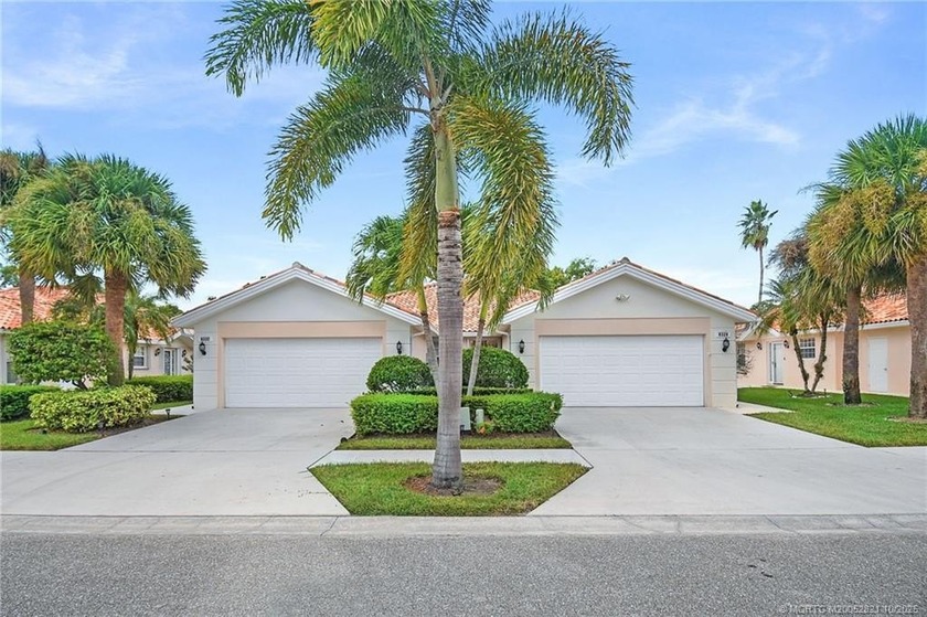 Impeccably maintained 2BR, 2BA, 2CG Divosta-built villa - Beach Home for sale in Hobe Sound, Florida on Beachhouse.com