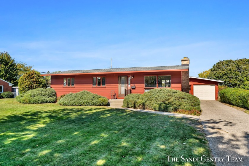 This charming 3-bedroom, 1-bathroom ranch-style home provides - Beach Home for sale in Grand Haven, Michigan on Beachhouse.com