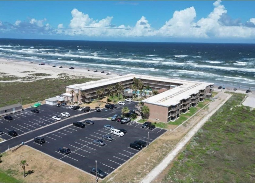 Welcome to your coastal paradise at Island House Condo Hotel on - Beach Condo for sale in Corpus Christi, Texas on Beachhouse.com