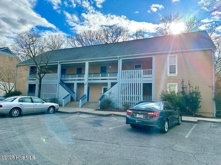 2 Bedrm, 2.5 Bath. Condo with unique investment / low - Beach Condo for sale in New Bern, North Carolina on Beachhouse.com