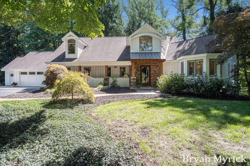 This Incredible Executive home in Laketown township steals the - Beach Home for sale in Holland, Michigan on Beachhouse.com