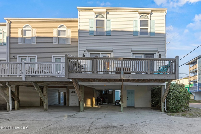 Ideally situated across the street from the beach with access to - Beach Townhome/Townhouse for sale in Carolina Beach, North Carolina on Beachhouse.com