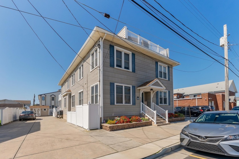 Don't miss this beautifully appointed and fully furnished - Beach Condo for sale in Wildwood Crest, New Jersey on Beachhouse.com