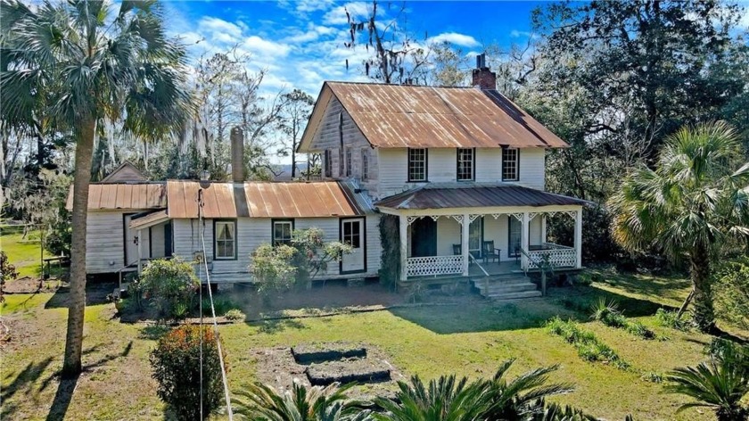 Discover this remarkable home built in 1850 by Randolph - Beach Home for sale in Darien, Georgia on Beachhouse.com