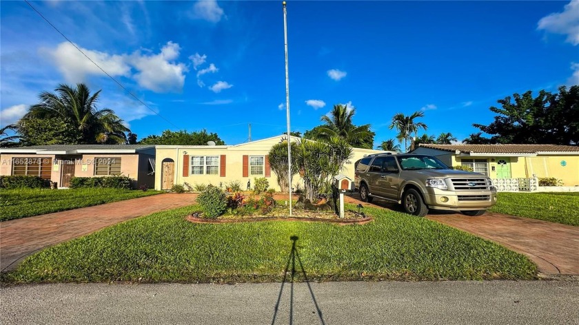 Charming Home in Breezy Manors 

Located in the peaceful - Beach Home for sale in Hollywood, Florida on Beachhouse.com