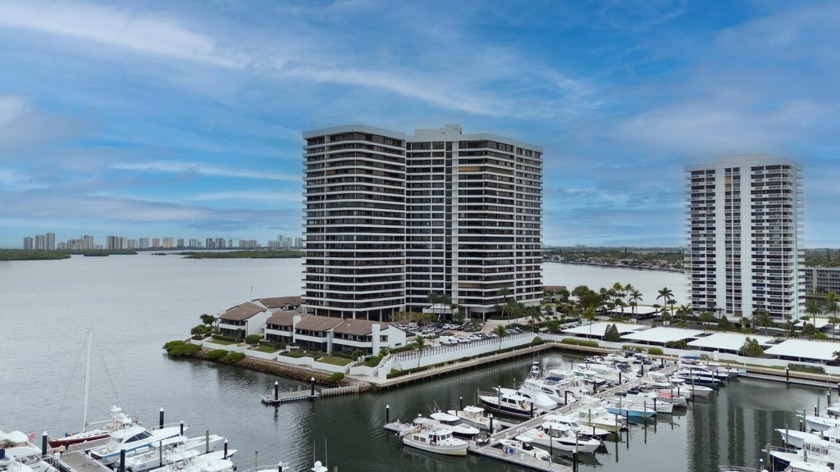 Meticulously cared for 3BR/3.5BA corner unit in Old Port Cove's - Beach Condo for sale in North Palm Beach, Florida on Beachhouse.com