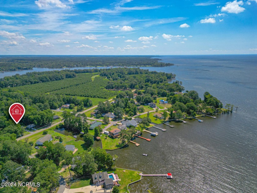 Welcome to your dream home! The heart of this home includes a - Beach Home for sale in Hertford, North Carolina on Beachhouse.com