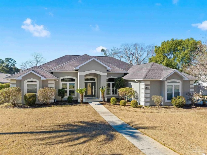 Beautiful 3 bedroom 2 bath home in the golf course community of - Beach Home for sale in Pensacola, Florida on Beachhouse.com