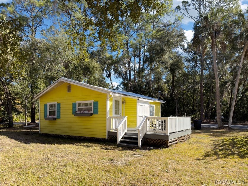 A rare investment opportunity in the heart of Yankeetown - this - Beach Home for sale in Yankeetown, Florida on Beachhouse.com