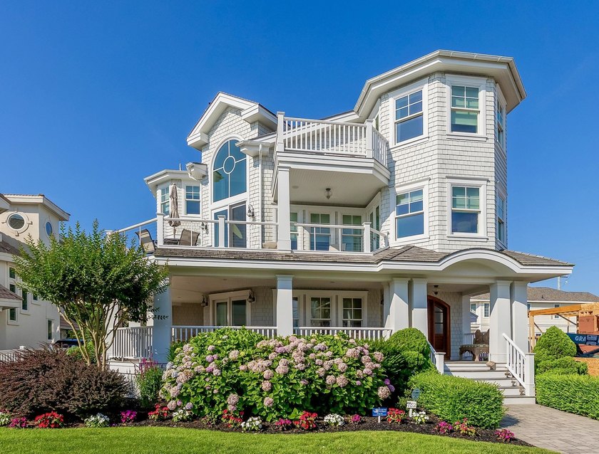 Welcome to 182 65th Street, a stunning summer haven located only - Beach Home for sale in Avalon, New Jersey on Beachhouse.com