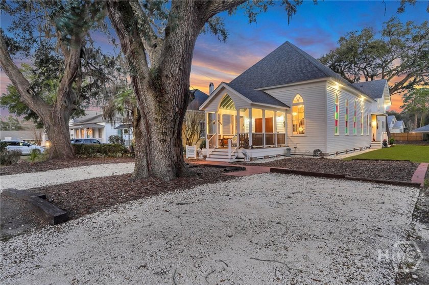 Zoned R3 with a wide range of permitted uses including cafe - Beach Home for sale in Thunderbolt, Georgia on Beachhouse.com
