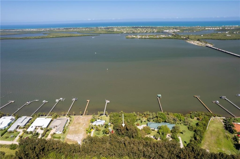 Direct riverfront lot with spectacular views of the Indian River - Beach Lot for sale in Sebastian, Florida on Beachhouse.com