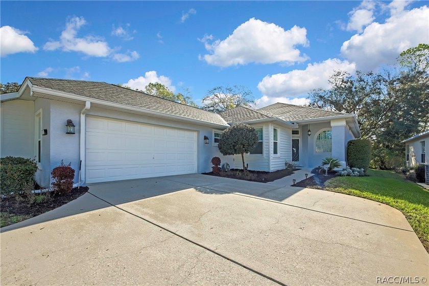 Beautifully maintained 3-bedroom, 2-bath villa located in the - Beach Home for sale in Homosassa, Florida on Beachhouse.com
