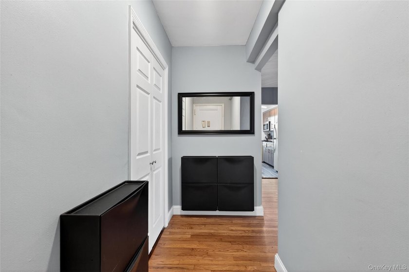 Welcome to Linden Hill. This bright corner one-bedroom co-op - Beach Home for sale in Flushing, New York on Beachhouse.com