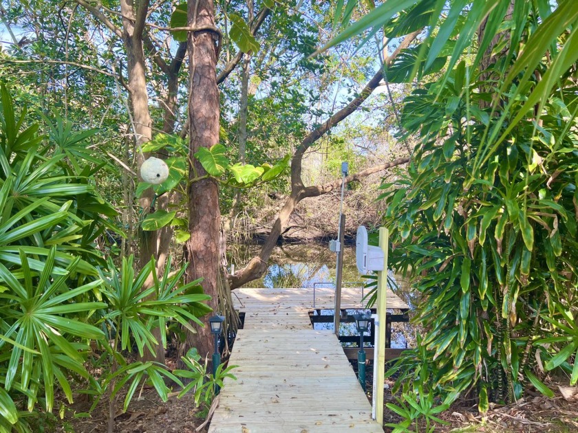 Waterfront Home with Boat or Jet Ski access to Ocean and - Beach Home for sale in Jupiter, Florida on Beachhouse.com