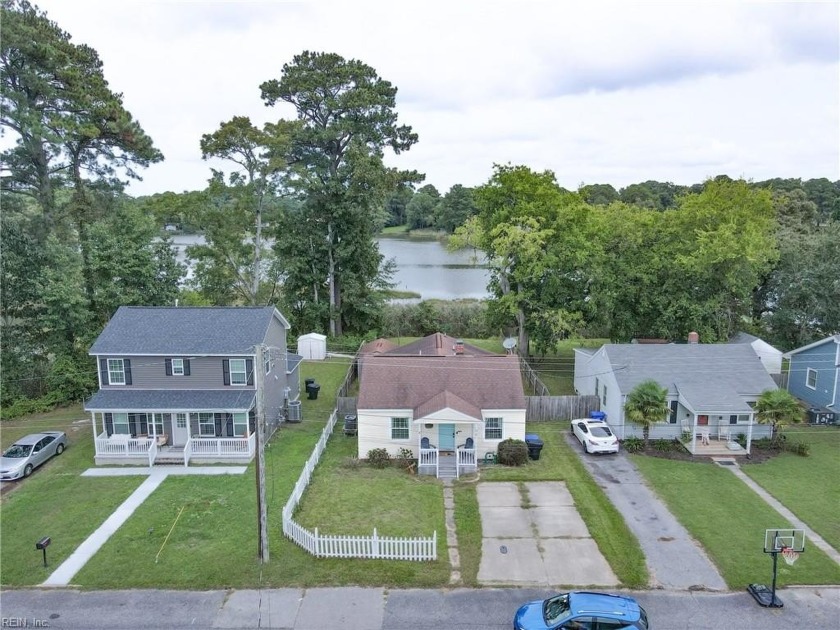 Check out this adorable bungalow home with amazing water views! - Beach Home for sale in Portsmouth, Virginia on Beachhouse.com