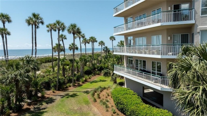 Point unit on first floor offers an exceptional living - Beach Condo for sale in Hilton Head Island, South Carolina on Beachhouse.com