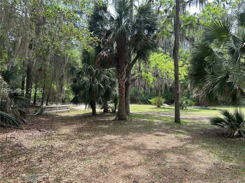 Nice lot at the end of the cut-de-sac with peek-a-boo views of - Beach Lot for sale in Daufuskie Island, South Carolina on Beachhouse.com