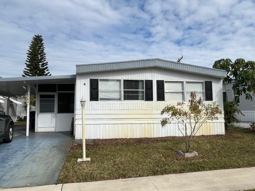 Great Investment Opportunity - Handyman Special!This short sale - Beach Home for sale in Boynton Beach, Florida on Beachhouse.com