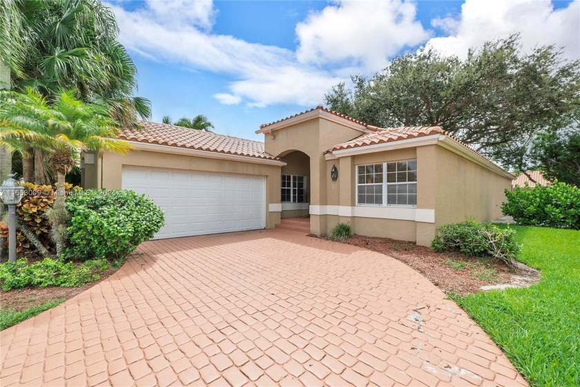 Charming 3 Bed, 2 Bath Home With Water View Located In The - Beach Home for sale in Boca Raton, Florida on Beachhouse.com