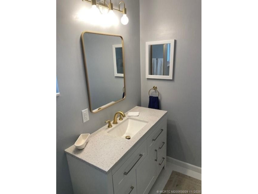 Price improvement! This spacious 1-bedroom 1-bath villa is the - Beach Condo for sale in West Palm Beach, Florida on Beachhouse.com