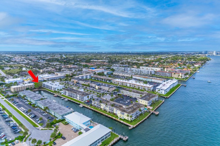 WATERFRONT OASIS AWAITS! This 2 bedroom, 2 bath, 2nd floor Co-Op - Beach Condo for sale in North Palm Beach, Florida on Beachhouse.com