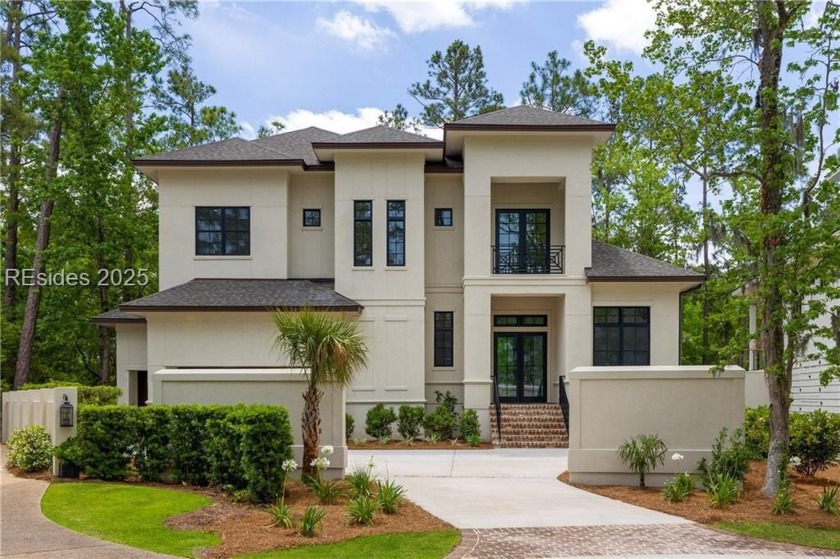 Exceptional Lowcountry living in this NEW CONSTRUCTION courtyard - Beach Home for sale in Hilton Head Island, South Carolina on Beachhouse.com