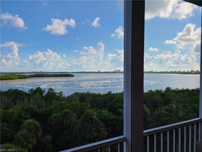 UNIQUE OPPORTUNITY.   MOTIVATED SELLER. BEST CASH OFFER ABOVE - Beach Condo for sale in Marco Island, Florida on Beachhouse.com