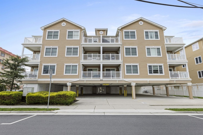 Spacious 3 bedroom/2.5 Bath corner residence is located in the - Beach Condo for sale in Wildwood Crest, New Jersey on Beachhouse.com