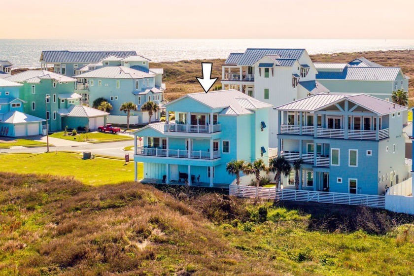 This is your perfect OCEAN VIEW beach house in Island Park - Beach Home for sale in Port Aransas, Texas on Beachhouse.com