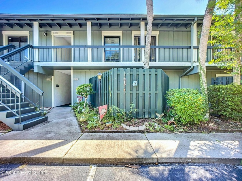 This amazing oversized 1447 sq ft, 2 bed 2 bath condo is in the - Beach Condo for sale in Jacksonville, Florida on Beachhouse.com