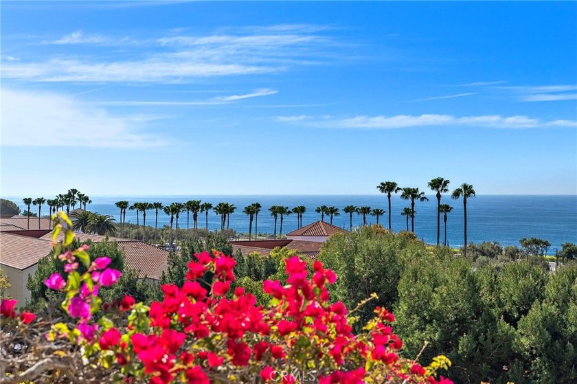Perched just above the Pacific in Crystal Cove, this exceptional - Beach Townhome/Townhouse for sale in Newport Coast, California on Beachhouse.com