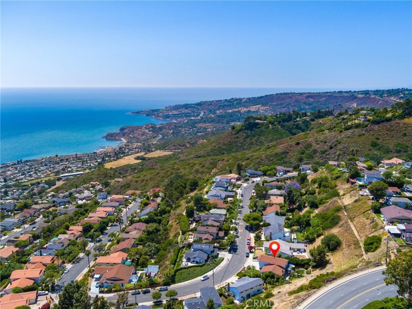 Welcome to the Mira Catalina community. Ganado is graciously - Beach Home for sale in Rancho Palos Verdes, California on Beachhouse.com