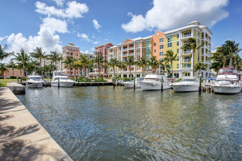 This waterfront community is pet friendly (with restrictions) - Beach Condo for sale in Lantana, Florida on Beachhouse.com