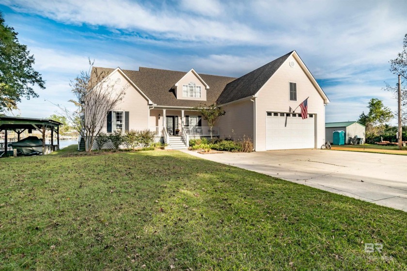 THIS is what PARADISE looks like! This 4 bedroom, 4 bathroom - Beach Home for sale in Fairhope, Alabama on Beachhouse.com