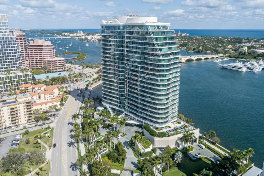 The coveted 04 Line at the Bristol is truly remarkable. As you - Beach Condo for sale in West Palm Beach, Florida on Beachhouse.com