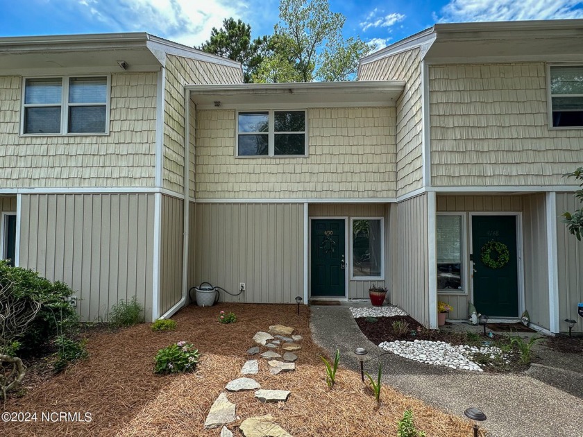 Welcome to this beautifully renovated 2-bedroom, 1.5-bath - Beach Townhome/Townhouse for sale in Wilmington, North Carolina on Beachhouse.com