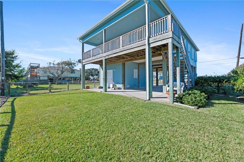 4 Bedrooms | 3 Full Bathrooms | Boat Parking | Corner Lot You - Beach Townhome/Townhouse for sale in Rockport, Texas on Beachhouse.com