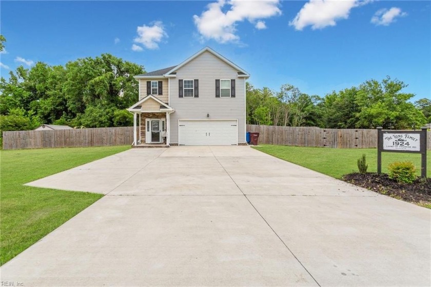 Come check out this lovely 4 bedroom 2.5 bathroom home sitting - Beach Home for sale in Chesapeake, Virginia on Beachhouse.com