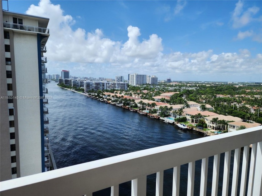 Price just reduced!! WIDE INTRACOASTAL VIEWS plus OCEAN VIEWS - Beach Condo for sale in Hollywood, Florida on Beachhouse.com